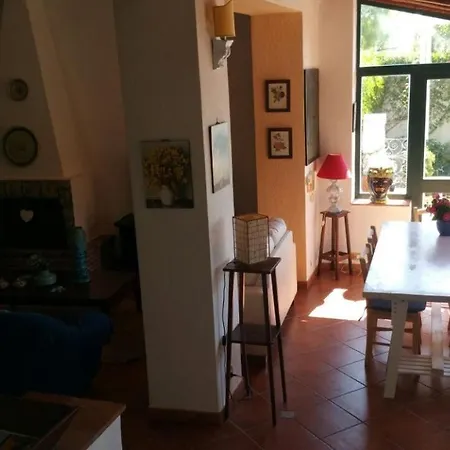 Villa Malatrama Con Piscina *
