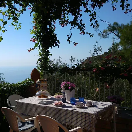 Casa Il Faro Con Piscina 别墅 *