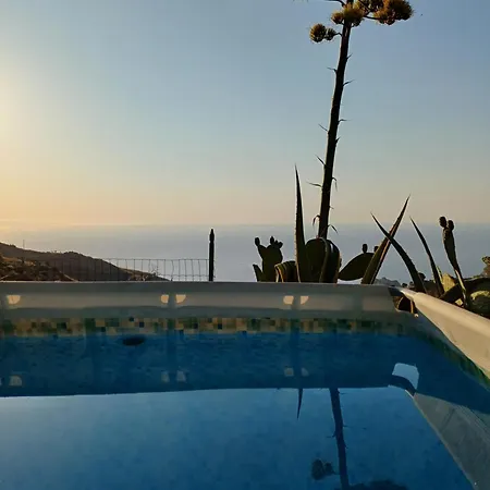Casa Il Faro Con Piscina Castelmola