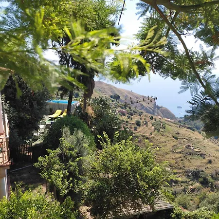 Casa Il Faro Con Piscina